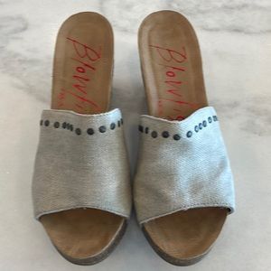 Blowfish Malibu Hunter Wedge Sandal. Size 8.